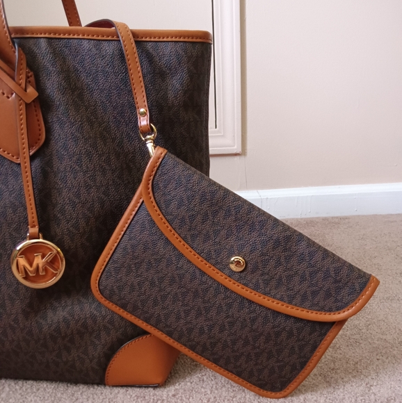 Michael kors - Picture 2 of 15